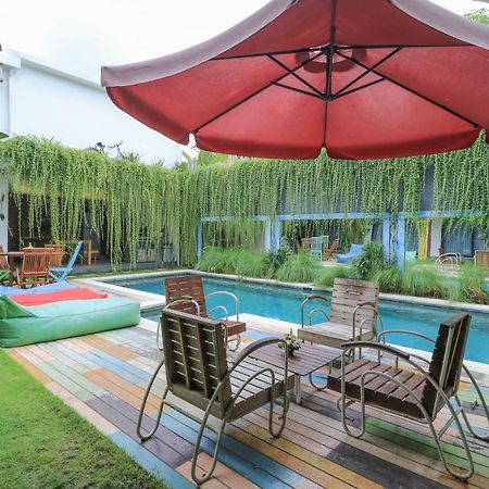 Base Guest House Canggu Exteriér fotografie